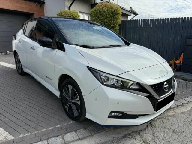 Білий Ніссан Ліф, об'ємом двигуна 0 л та пробігом 68 тис. км за 9000 $, фото 1 на Automoto.ua