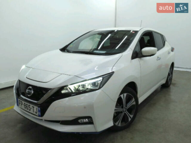 Білий Ніссан Ліф, об'ємом двигуна 0 л та пробігом 49 тис. км за 18500 $, фото 1 на Automoto.ua