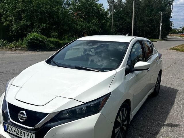 Белый Ниссан Лиф, объемом двигателя 0 л и пробегом 116 тыс. км за 13500 $, фото 1 на Automoto.ua