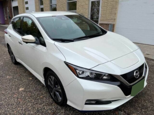 Білий Ніссан Ліф, об'ємом двигуна 0 л та пробігом 20 тис. км за 18000 $, фото 1 на Automoto.ua