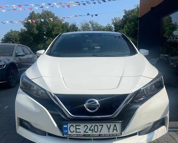 Белый Ниссан Лиф, объемом двигателя 0 л и пробегом 54 тыс. км за 17000 $, фото 1 на Automoto.ua
