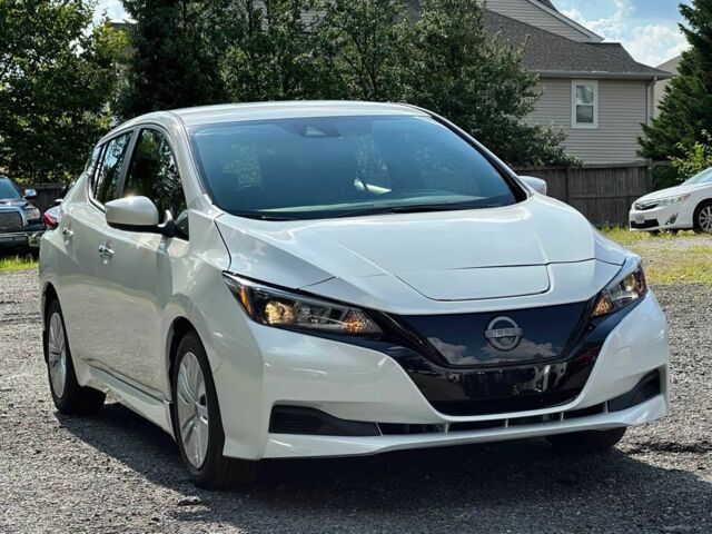 Белый Ниссан Лиф, объемом двигателя 0 л и пробегом 8 тыс. км за 12800 $, фото 1 на Automoto.ua
