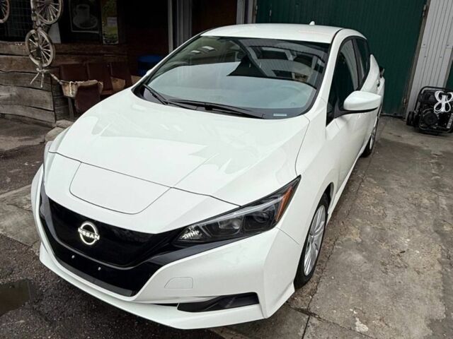 Белый Ниссан Лиф, объемом двигателя 0 л и пробегом 13 тыс. км за 486 $, фото 1 на Automoto.ua