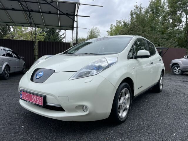 Білий Ніссан Ліф, об'ємом двигуна 0 л та пробігом 183 тис. км за 4350 $, фото 1 на Automoto.ua