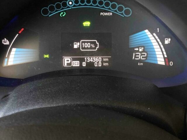 Білий Ніссан Ліф, об'ємом двигуна 0 л та пробігом 135 тис. км за 7777 $, фото 1 на Automoto.ua