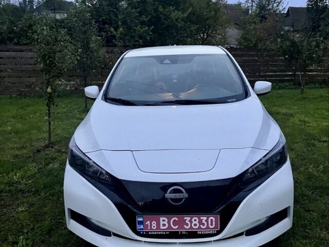 Белый Ниссан Лиф, объемом двигателя 0 л и пробегом 24 тыс. км за 14300 $, фото 1 на Automoto.ua