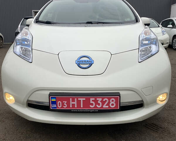 Бежевый Ниссан Лиф, объемом двигателя 0 л и пробегом 105 тыс. км за 4900 $, фото 1 на Automoto.ua