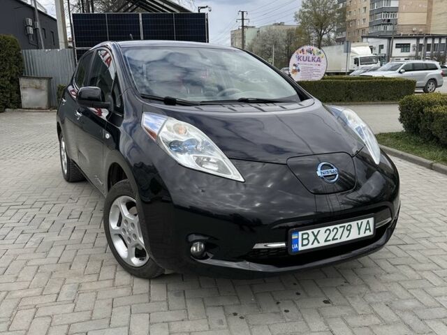 Черный Ниссан Лиф, объемом двигателя 0 л и пробегом 114 тыс. км за 5800 $, фото 1 на Automoto.ua