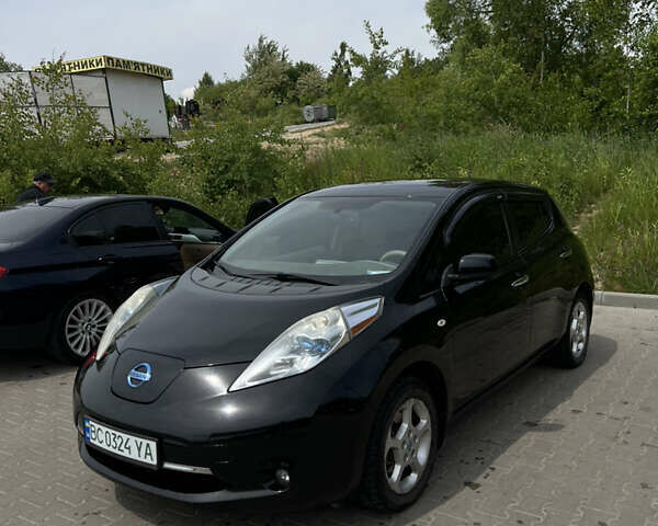 Чорний Ніссан Ліф, об'ємом двигуна 0 л та пробігом 135 тис. км за 9700 $, фото 1 на Automoto.ua