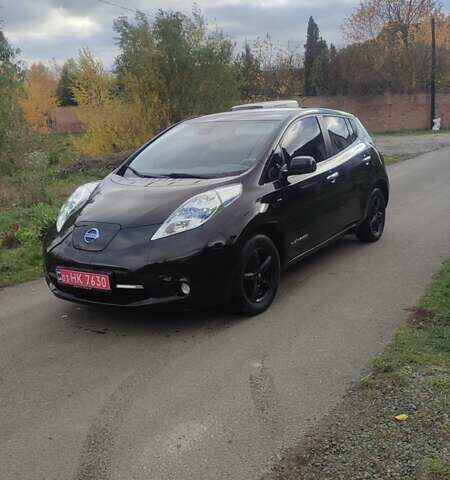 Черный Ниссан Лиф, объемом двигателя 0 л и пробегом 96 тыс. км за 4990 $, фото 1 на Automoto.ua