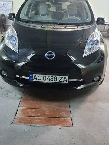 Чорний Ніссан Ліф, об'ємом двигуна 0 л та пробігом 141 тис. км за 4100 $, фото 1 на Automoto.ua