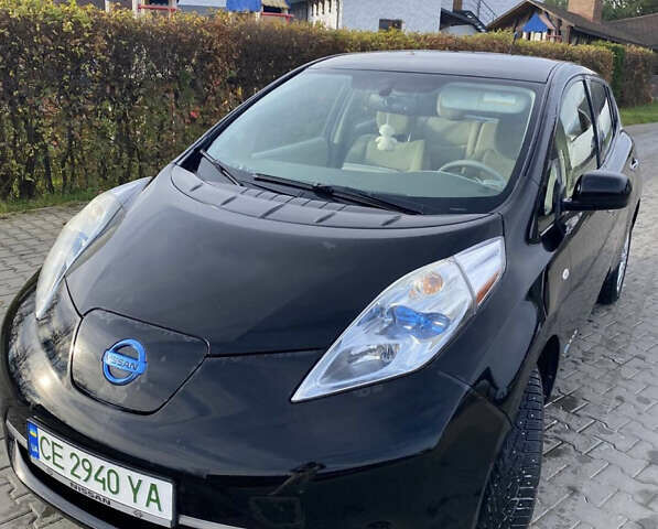 Черный Ниссан Лиф, объемом двигателя 0 л и пробегом 130 тыс. км за 4999 $, фото 1 на Automoto.ua