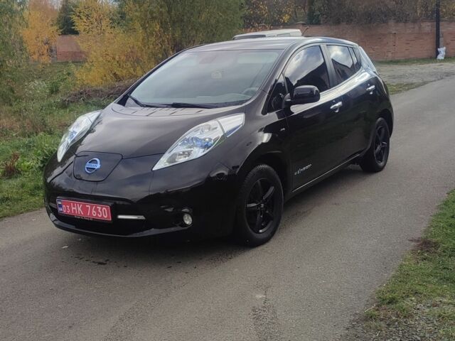 Черный Ниссан Лиф, объемом двигателя 0 л и пробегом 96 тыс. км за 4700 $, фото 1 на Automoto.ua