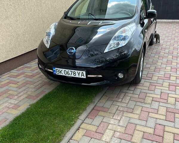 Чорний Ніссан Ліф, об'ємом двигуна 0 л та пробігом 101 тис. км за 5250 $, фото 1 на Automoto.ua