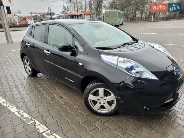 Черный Ниссан Лиф, объемом двигателя 0 л и пробегом 128 тыс. км за 4495 $, фото 1 на Automoto.ua