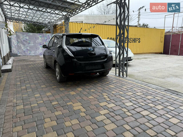 Чорний Ніссан Ліф, об'ємом двигуна 0 л та пробігом 148 тис. км за 4890 $, фото 1 на Automoto.ua