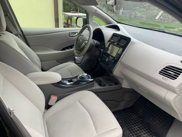 Чорний Ніссан Ліф, об'ємом двигуна 0 л та пробігом 87 тис. км за 5500 $, фото 1 на Automoto.ua