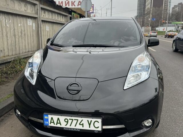 Черный Ниссан Лиф, объемом двигателя 0 л и пробегом 177 тыс. км за 5700 $, фото 1 на Automoto.ua