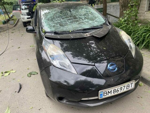 Черный Ниссан Лиф, объемом двигателя 0 л и пробегом 113 тыс. км за 2228 $, фото 1 на Automoto.ua