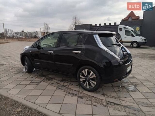 Черный Ниссан Лиф, объемом двигателя 0 л и пробегом 132 тыс. км за 4950 $, фото 1 на Automoto.ua