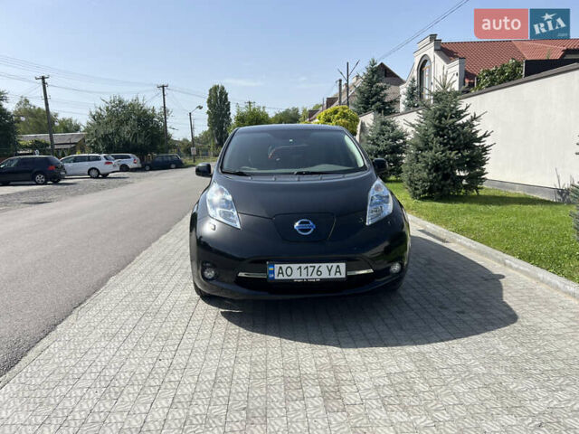 Черный Ниссан Лиф, объемом двигателя 0 л и пробегом 86 тыс. км за 6400 $, фото 1 на Automoto.ua