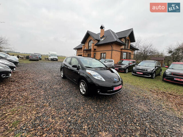 Чорний Ніссан Ліф, об'ємом двигуна 0 л та пробігом 97 тис. км за 4000 $, фото 1 на Automoto.ua