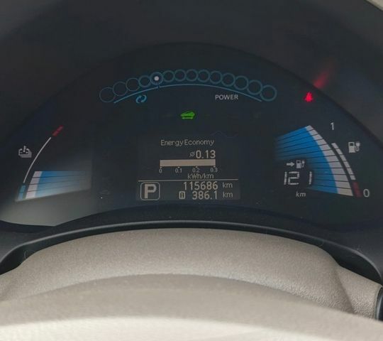Чорний Ніссан Ліф, об'ємом двигуна 0 л та пробігом 115 тис. км за 5800 $, фото 1 на Automoto.ua
