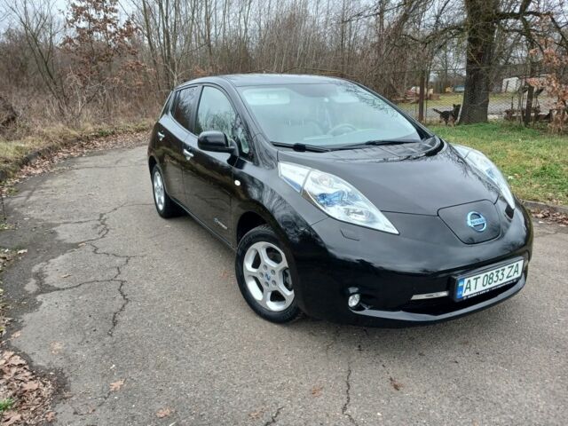 Черный Ниссан Лиф, объемом двигателя 0 л и пробегом 126 тыс. км за 5700 $, фото 1 на Automoto.ua