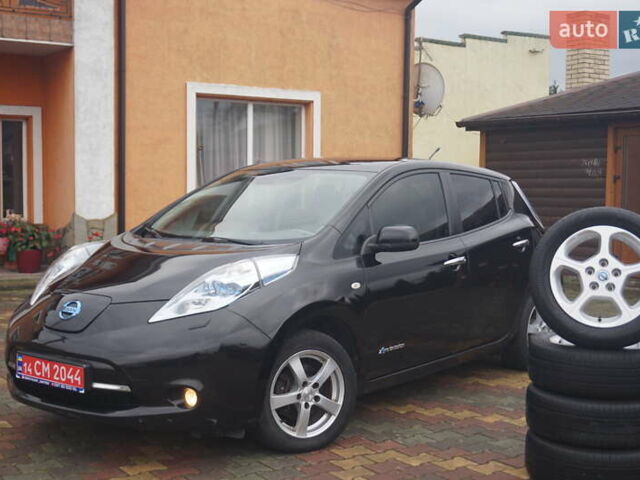 Черный Ниссан Лиф, объемом двигателя 0 л и пробегом 121 тыс. км за 4333 $, фото 1 на Automoto.ua