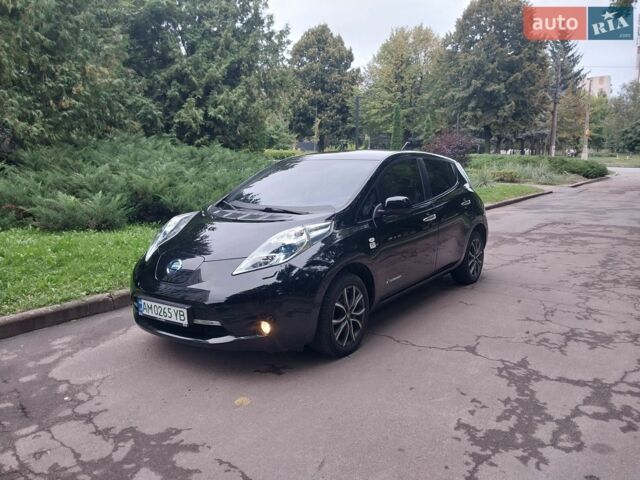 Черный Ниссан Лиф, объемом двигателя 0 л и пробегом 170 тыс. км за 5500 $, фото 1 на Automoto.ua