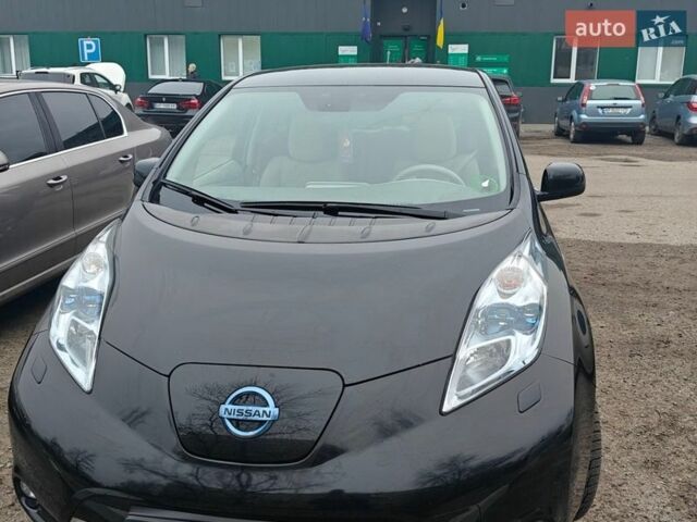 Черный Ниссан Лиф, объемом двигателя 0 л и пробегом 110 тыс. км за 5400 $, фото 1 на Automoto.ua