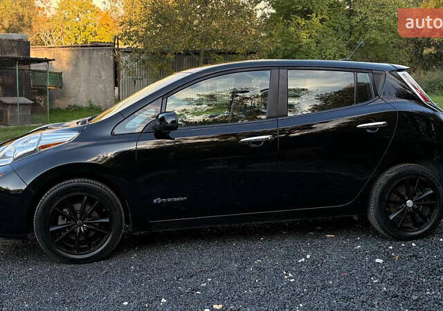 Чорний Ніссан Ліф, об'ємом двигуна 0 л та пробігом 179 тис. км за 5500 $, фото 1 на Automoto.ua
