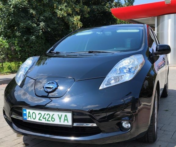 Черный Ниссан Лиф, объемом двигателя 0 л и пробегом 143 тыс. км за 7299 $, фото 1 на Automoto.ua
