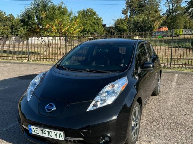 Чорний Ніссан Ліф, об'ємом двигуна 0 л та пробігом 75 тис. км за 7000 $, фото 1 на Automoto.ua