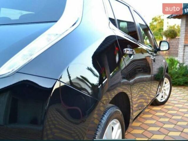 Черный Ниссан Лиф, объемом двигателя 0 л и пробегом 110 тыс. км за 6500 $, фото 1 на Automoto.ua