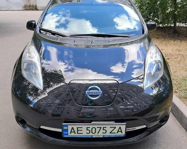 Чорний Ніссан Ліф, об'ємом двигуна 0 л та пробігом 168 тис. км за 5000 $, фото 1 на Automoto.ua