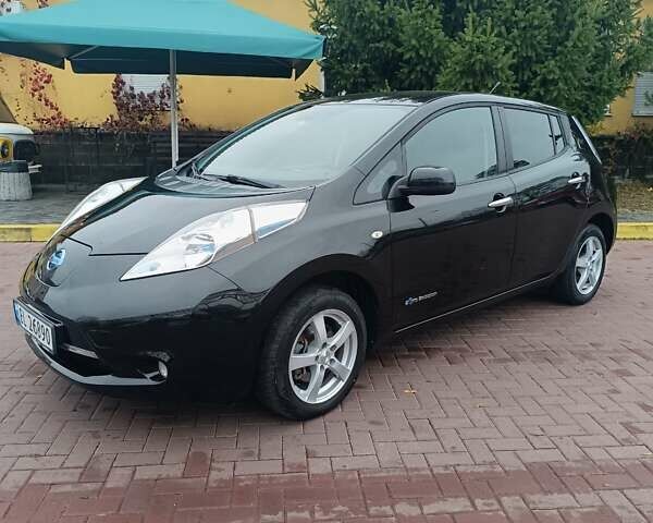 Черный Ниссан Лиф, объемом двигателя 0 л и пробегом 100 тыс. км за 6350 $, фото 1 на Automoto.ua