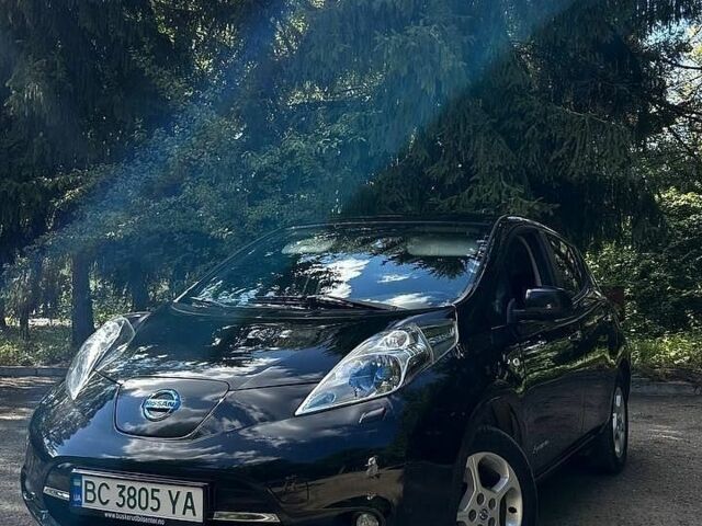 Черный Ниссан Лиф, объемом двигателя 0 л и пробегом 108 тыс. км за 5700 $, фото 1 на Automoto.ua