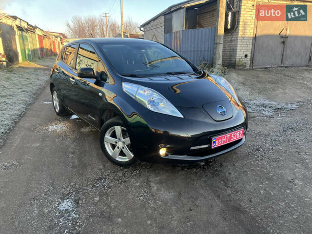 Черный Ниссан Лиф, объемом двигателя 0 л и пробегом 157 тыс. км за 6200 $, фото 1 на Automoto.ua