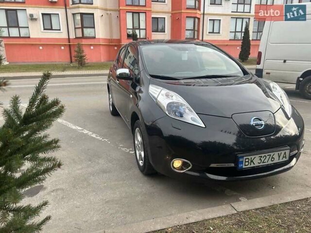 Черный Ниссан Лиф, объемом двигателя 0 л и пробегом 135 тыс. км за 6899 $, фото 1 на Automoto.ua