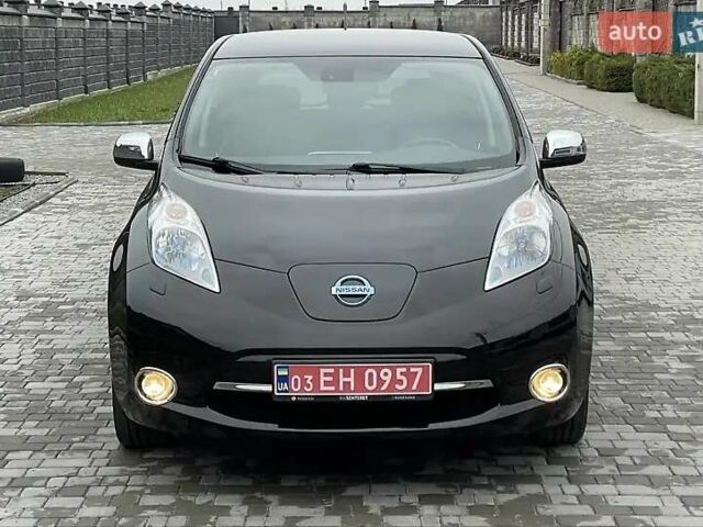 Черный Ниссан Лиф, объемом двигателя 0 л и пробегом 128 тыс. км за 7200 $, фото 1 на Automoto.ua