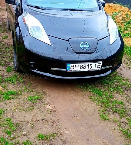 Чорний Ніссан Ліф, об'ємом двигуна 0 л та пробігом 174 тис. км за 6500 $, фото 1 на Automoto.ua