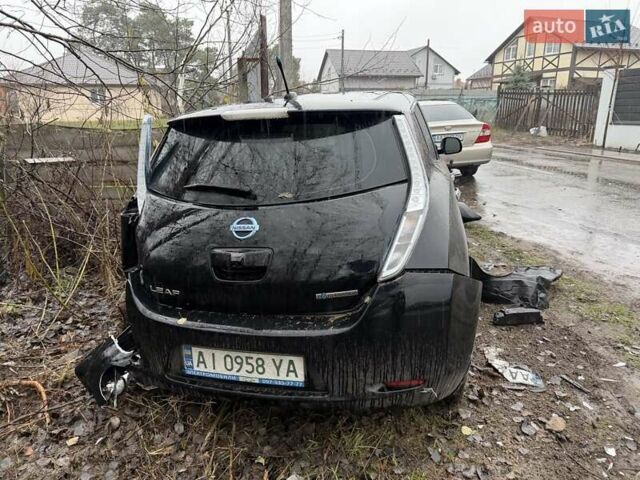 Черный Ниссан Лиф, объемом двигателя 0 л и пробегом 200 тыс. км за 1800 $, фото 1 на Automoto.ua