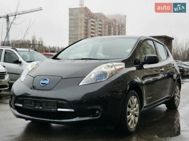 Черный Ниссан Лиф, объемом двигателя 0 л и пробегом 166 тыс. км за 6800 $, фото 1 на Automoto.ua