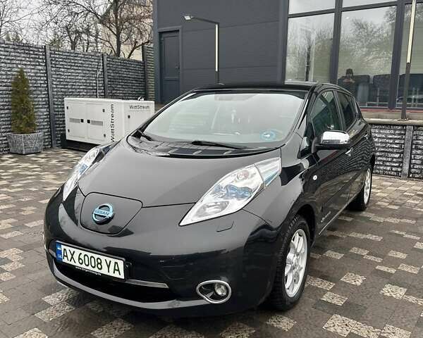 Черный Ниссан Лиф, объемом двигателя 0 л и пробегом 137 тыс. км за 7600 $, фото 1 на Automoto.ua