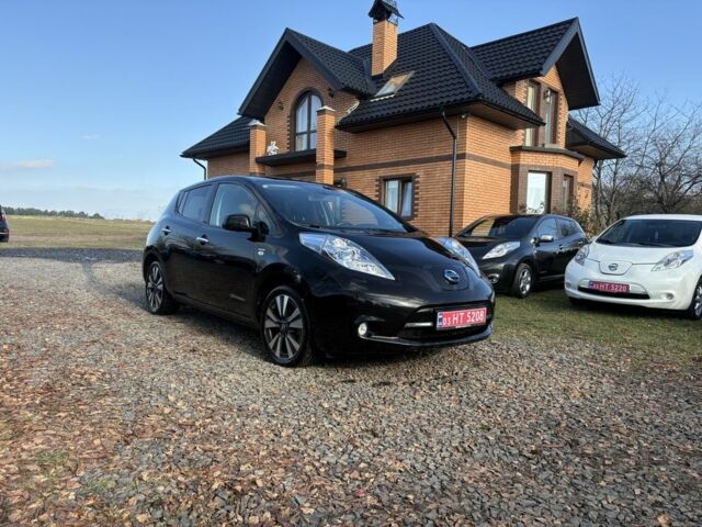 Чорний Ніссан Ліф, об'ємом двигуна 0 л та пробігом 120 тис. км за 6500 $, фото 1 на Automoto.ua