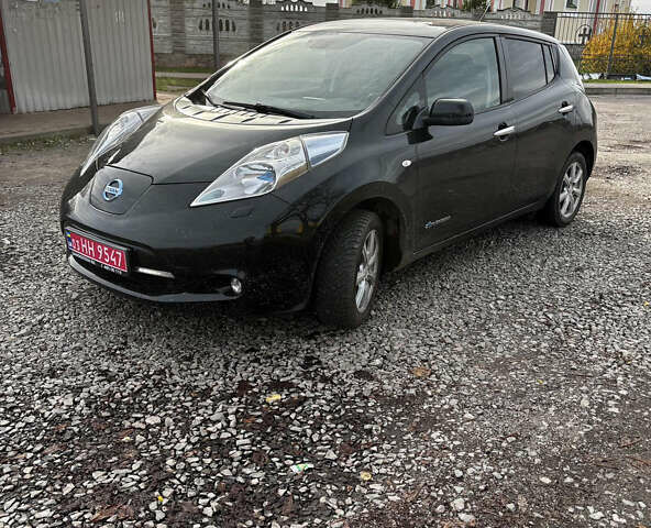 Черный Ниссан Лиф, объемом двигателя 0 л и пробегом 144 тыс. км за 5999 $, фото 1 на Automoto.ua