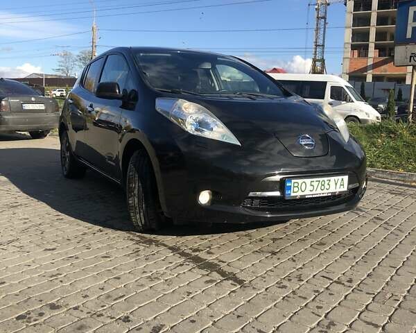 Черный Ниссан Лиф, объемом двигателя 0 л и пробегом 122 тыс. км за 6600 $, фото 1 на Automoto.ua