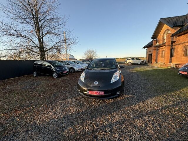 Черный Ниссан Лиф, объемом двигателя 0 л и пробегом 185 тыс. км за 5900 $, фото 1 на Automoto.ua