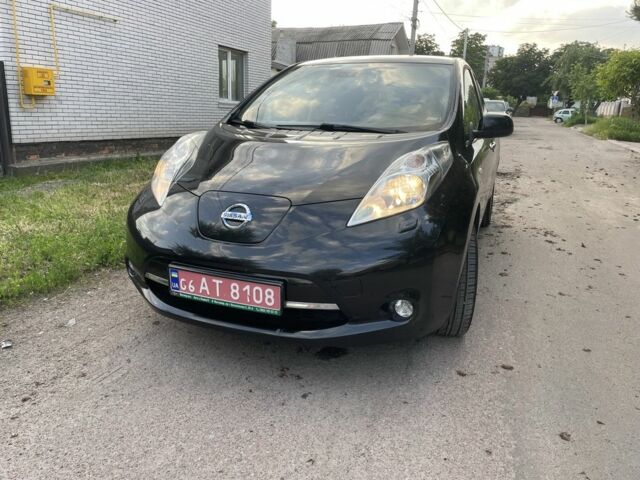 Черный Ниссан Лиф, объемом двигателя 0 л и пробегом 135 тыс. км за 6600 $, фото 1 на Automoto.ua